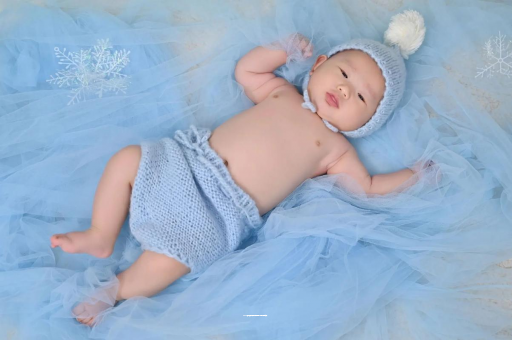 华容宝宝睡觉摇头