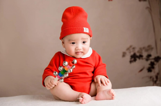 华容六个月宝宝总是摇头